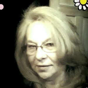 Meet your Posher, Ramona